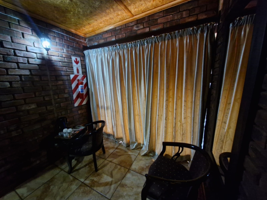 10 Bedroom Property for Sale in Kathu Northern Cape